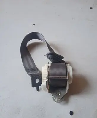 Renault Clio III Rear seatbelt 34001105F