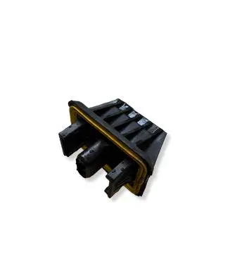 BMW i4 Jacking socket point 9448471