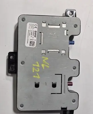 BMW 8 G15 Aerial antenna amplifier 8795960