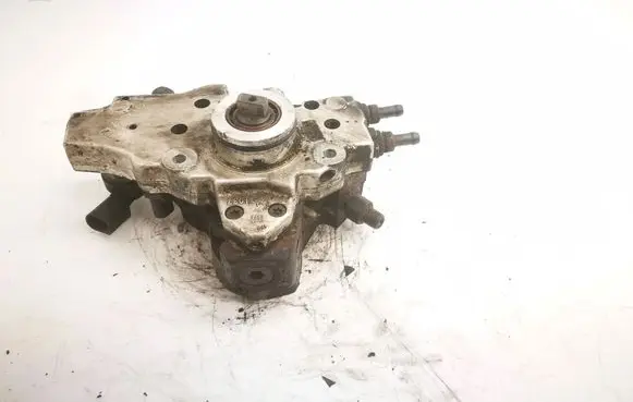Mercedes-Benz C W203 Fuel injection high pressure pump A6460700101