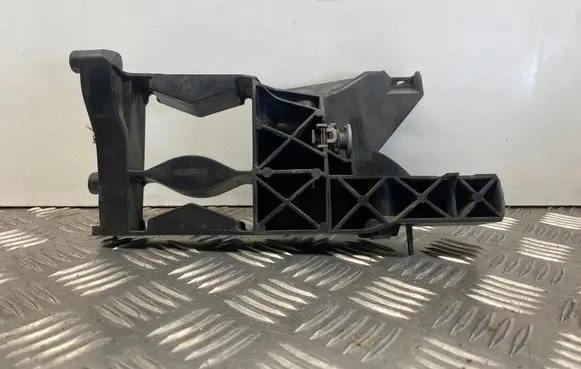 Audi A6 S6 C7 4G Headlight/headlamp mounting bracket 4G0805608