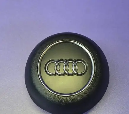 Steering wheel airbag