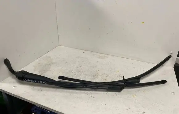 Citroen C4 I Front wiper blade arm 9650103880 9650104080