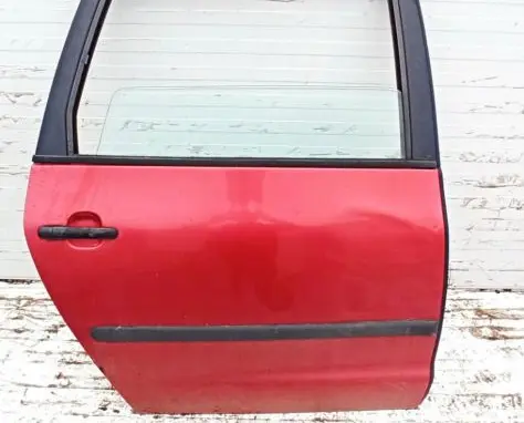 Seat Alhambra (Mk1) Rear door Raudona