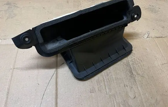 Toyota Auris E180 Air intake duct part