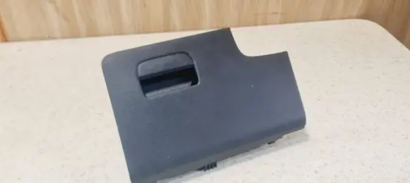 Volkswagen Golf Plus Glove box 1355D300674