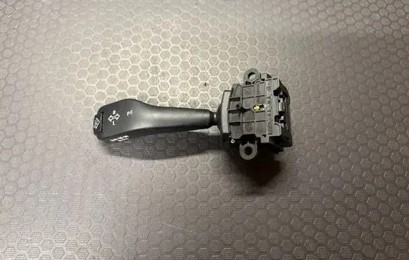 BMW X5 E53 Indicator stalk 8363668 01104010