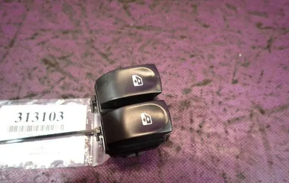 Renault Clio III Quarter vent window switch 