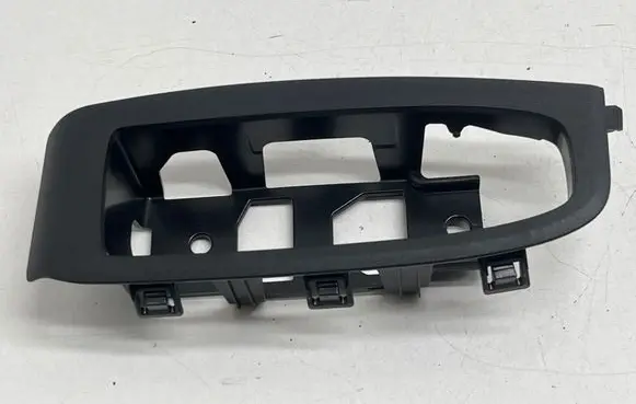 Subaru Outback (BT) Front door interior handle trim S73512950