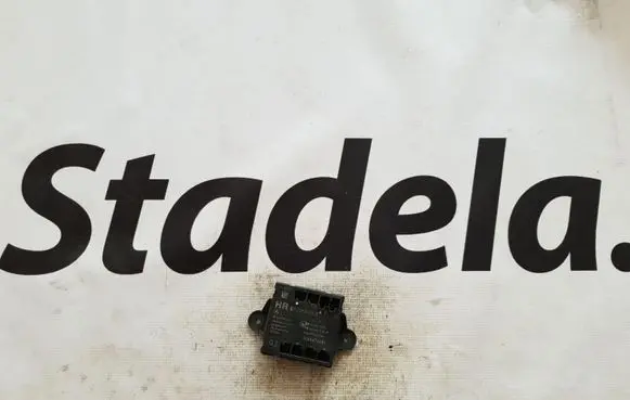 Mercedes-Benz E W212 Door control unit/module A2128204185 2128204185