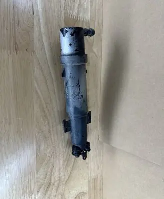 BMW Z4 E85 E86 Headlight washer spray nozzle 61677057452