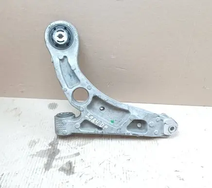 Jeep Cherokee Front lower control arm/wishbone P68285992AE 690AB