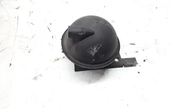 Volkswagen Golf IV Vacuum air tank 054129808