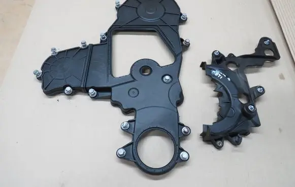 Opel Insignia B Timing belt guard (cover) 55583962 69263000 1156