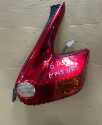 Nissan Juke I F15 Rear/tail lights 22R1S1R 010200