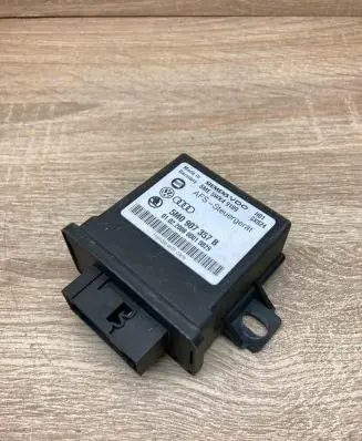 Volkswagen PASSAT B6 Light module LCM 5M0907357B 5WK49189