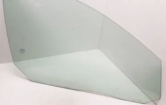 Volvo XC70 Front door window glass four-door