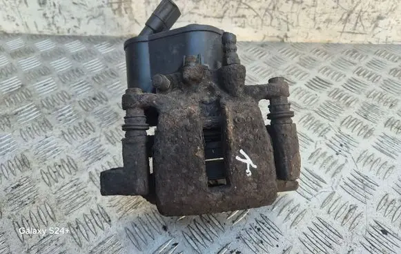 Rear brake caliper