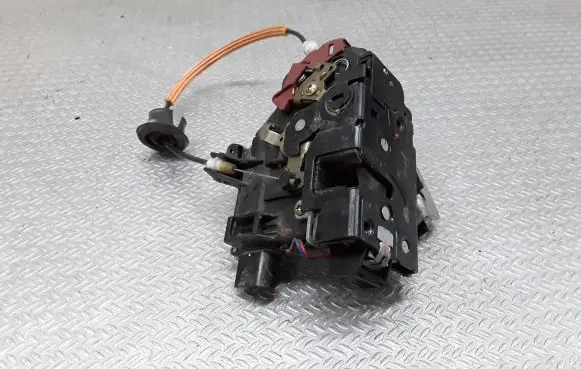 Audi A4 S4 B6 8E 8H Rear door lock 4B0839016D