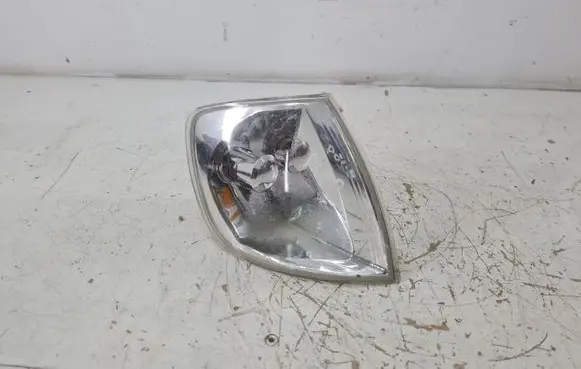 Volkswagen Polo III 6N 6N2 6NF Front indicator light 12191710