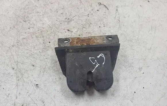Audi A6 S6 C4 4A Tailgate/trunk/boot lock/catch/latch