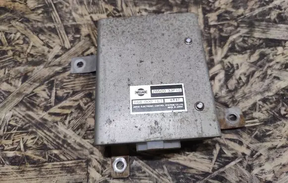 Nissan 240ZX, 280ZX, 300ZX Power steering control unit/module 2850033P10