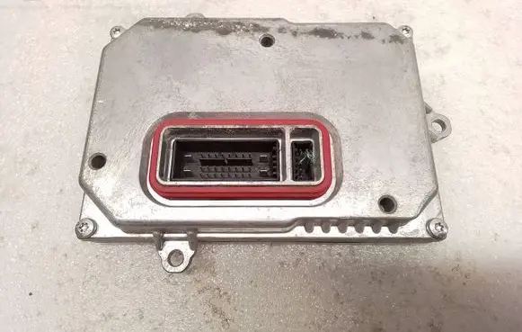 Mercedes-Benz S W221 Headlight ballast module Xenon A2218200285 B316000152