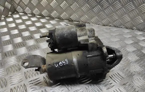 Volkswagen PASSAT B5 Starter motor