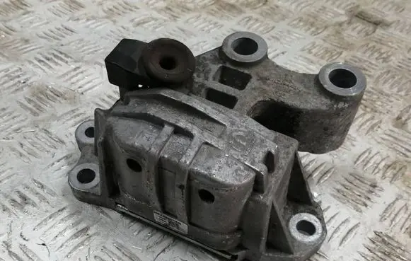 Fiat 500X Engine mount bracket 00520497460 0A236 00448
