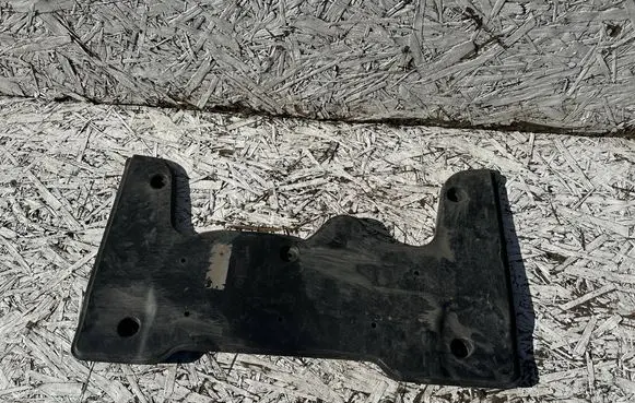 Volkswagen Tiguan Allspace Engine splash shield/under tray 3Q0199110B