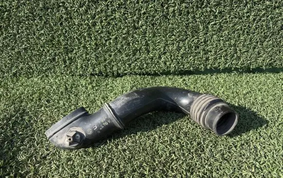 Intake resonator