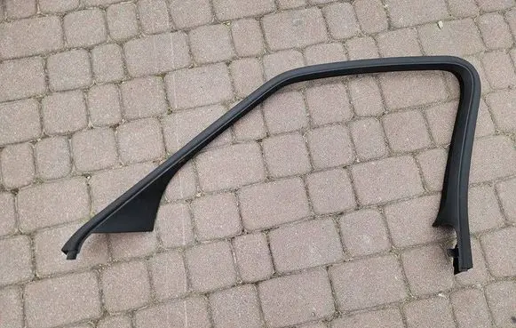 Opel Zafira C Other front door trim element 13264854