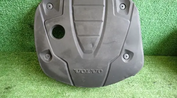 Volvo V60 Engine cover (trim) 31686823