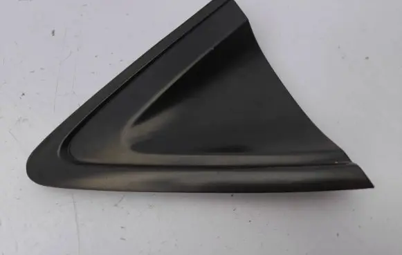 Honda HR-V Rear door glass trim molding