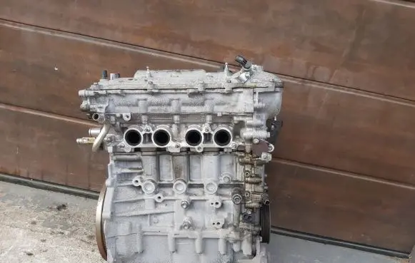 Toyota Avensis T270 Engine