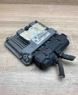 Volkswagen Golf V Engine control unit/module ECU 03G906021PM 0281014061