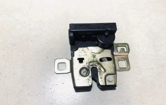 Mini One - Cooper R50 - 53 Tailgate/trunk/boot lock/catch/latch