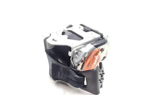 Opel Insignia A Rear seatbelt 3063559