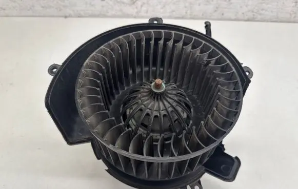 Opel Zafira A Heater fan/blower 9002249