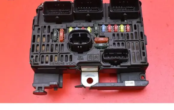Citroen C4 Grand Picasso Fuse box set 9661682980