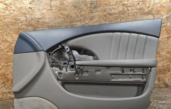 Maserati Quattroporte Front door card panel trim 66936600