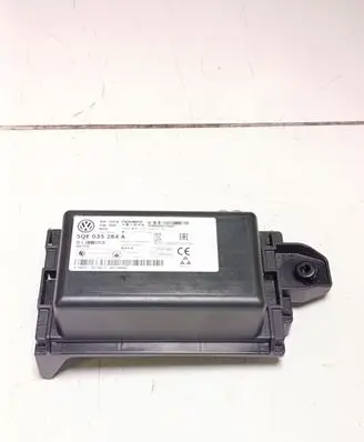 Volkswagen Golf VII Other control units/modules 5QE035284A