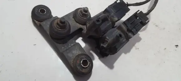 Mitsubishi Carisma Turbo solenoid valve k5t49680 k5t49682