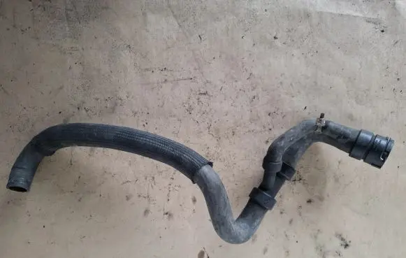 Volvo XC60 Engine coolant pipe/hose 8G918286