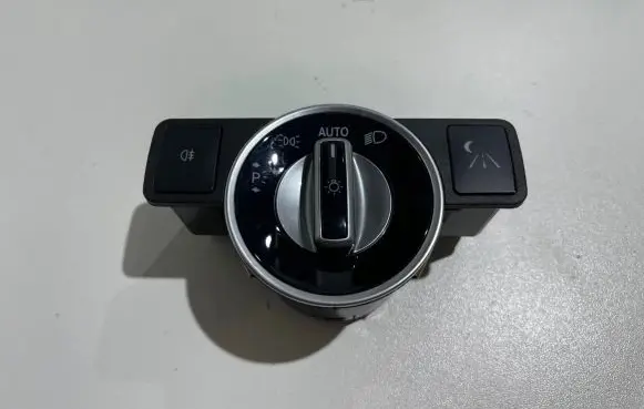 Mercedes-Benz E W212 Light switch A2129050751