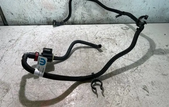 Jeep Grand Cherokee WL Vacuum valve P68379636AC 36176AM