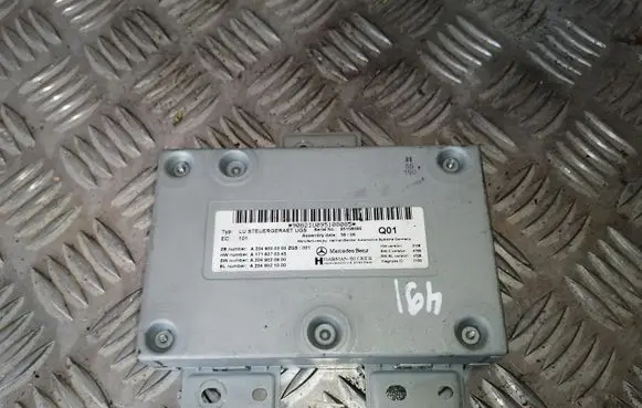 Mercedes-Benz E W212 Other control units/modules A2049000300