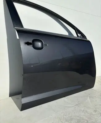 KIA Sportage Front door