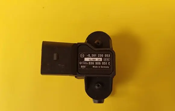 Audi A4 S4 B5 8D Air pressure sensor 036906051C 0261230053 8D0611850