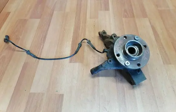 Renault Zoe Front wheel hub 400146343R 400140589R